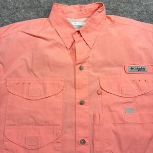 Columbia PFG Fishing Shirt Mens Small Salmon Pink Short Sleeve Vented